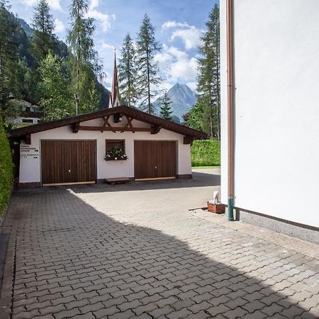 Haus Hrabovsky Apartment Langenfeld Exterior photo